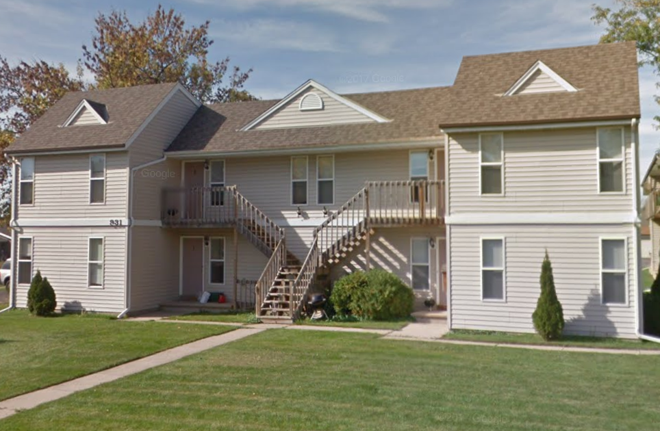 927 Louise St in Neenah, WI - Building Photo