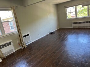 15-12-15201 201st St in Queens, NY - Building Photo - Building Photo