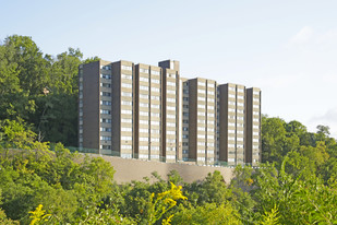 Walnut Towers at Frick Park Apartments