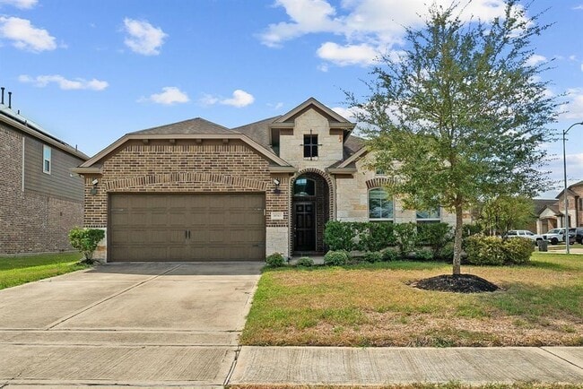 property at 18543 Gardens End Ln