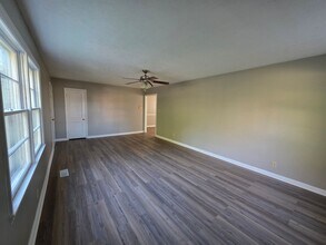 1405 Shawnee Dr in Hopkinsville, KY - Building Photo - Building Photo