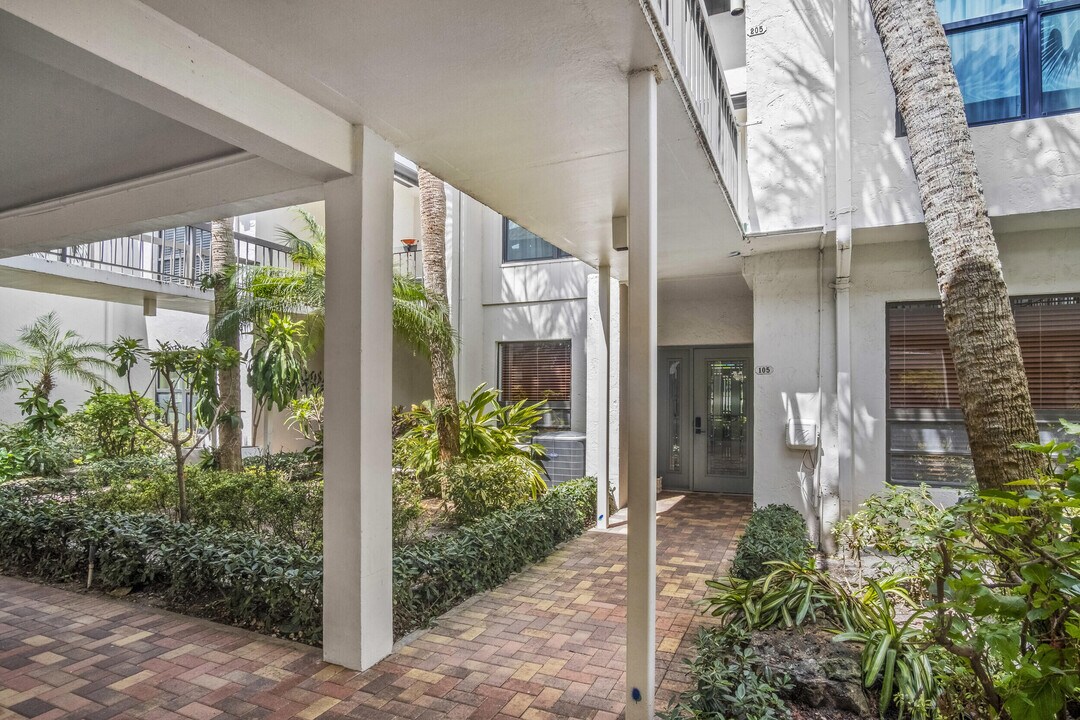 730 Greensward Ct in Delray Beach, FL - Building Photo