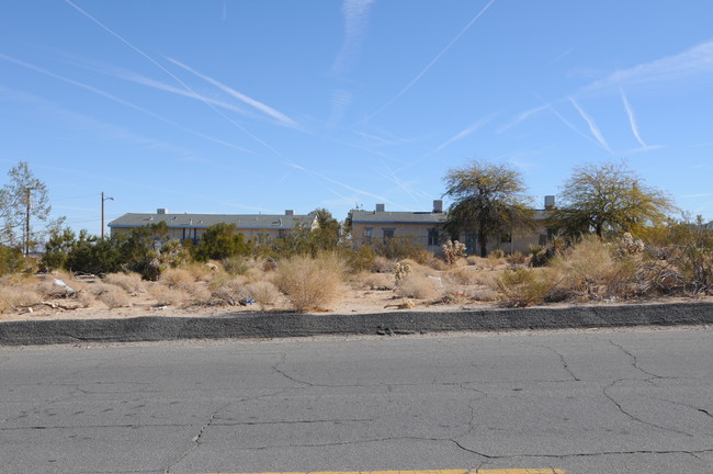 6555 Indian Cove Rd in Twentynine Palms, CA - Building Photo - Building Photo