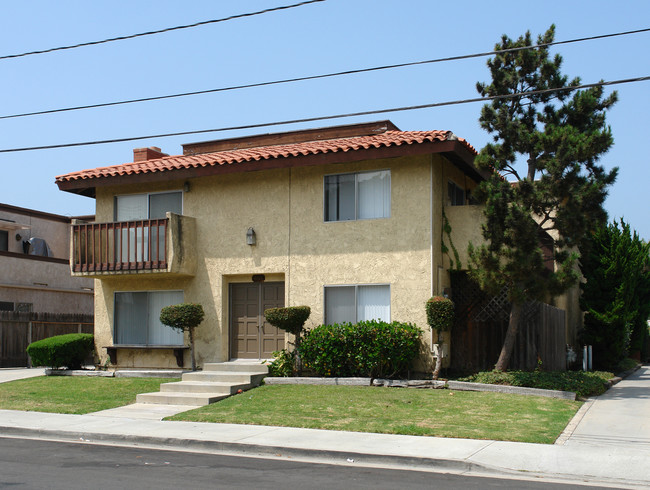 16703 Lynn St in Huntington Beach, CA - Building Photo - Building Photo