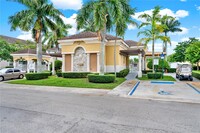 580 NE 21st Terrace in Homestead, FL - Foto de edificio - Building Photo