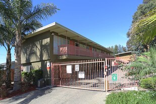 Occidental Apartments in Oxnard, CA - Building Photo
