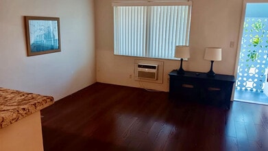 2000 NE 51st Ct in Fort Lauderdale, FL - Building Photo - Building Photo