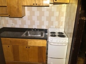 846 W Montrose Ave in Chicago, IL - Building Photo - Building Photo