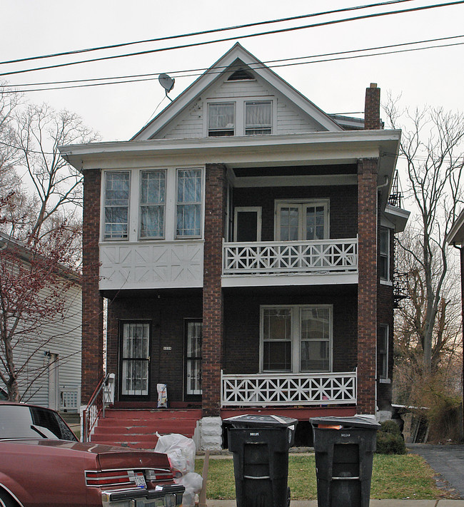 3220 Beresford Ave in Cincinnati, OH - Building Photo - Building Photo