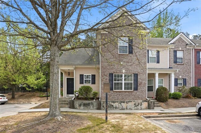 property at 2555 Flat Shoals Rd