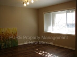 3500 Edgecliff Dr in Farmington, NM - Building Photo - Building Photo