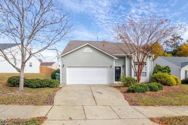 228 Weststone Blvd, Unit 1122 in Fuquay Varina, NC - Building Photo - Building Photo