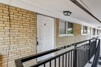 17 N Hillside Ave in Hillside, IL - Building Photo - Building Photo
