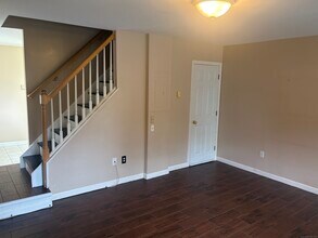 92 Hamden Ave in Waterbury, CT - Building Photo - Building Photo