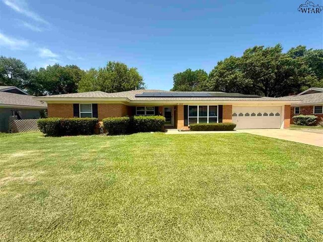 2824 Barrywood Dr