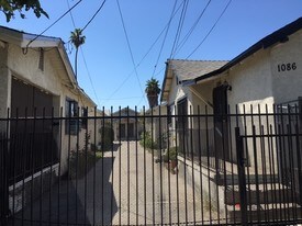 1078-1082 W 39th St in Los Angeles, CA - Building Photo