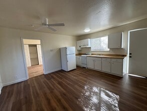 881 Emory Ave in Campbell, CA - Building Photo - Building Photo