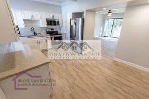 351 E Thomas Rd in Phoenix, AZ - Building Photo