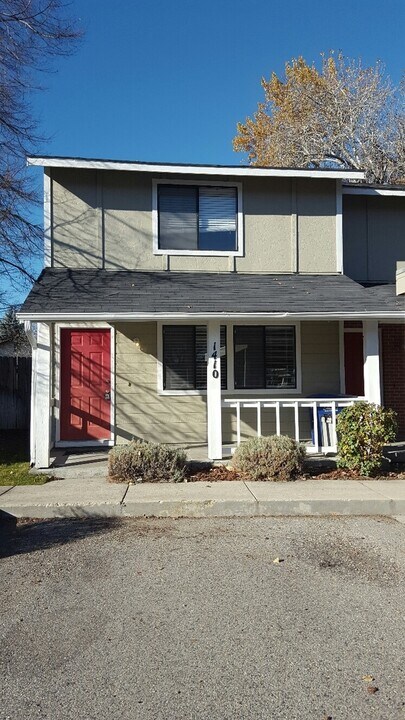 1410 E Carter Ln in Boise, ID - Building Photo
