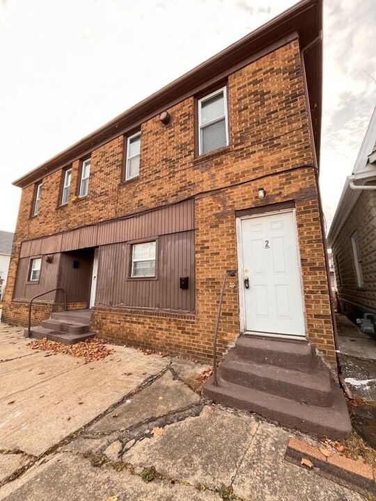 116 E Great Lakes St in River Rouge, MI - Building Photo