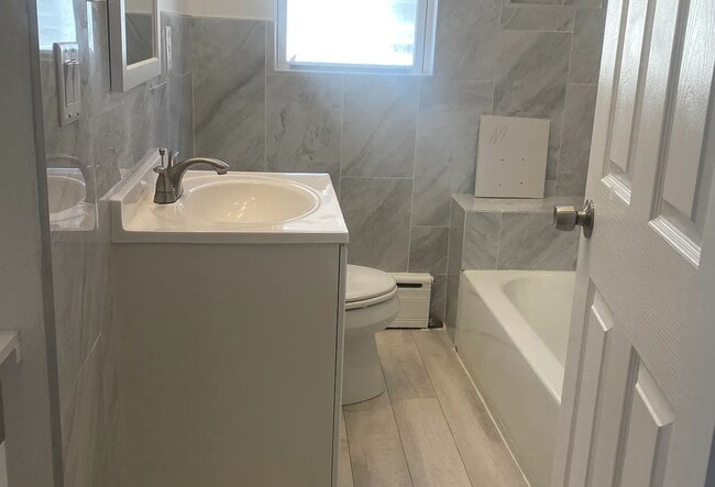 property at 3124 Elder Ln