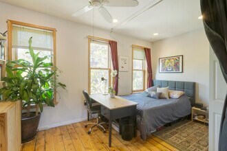 294 Pavonia Ave in Jersey City, NJ - Building Photo - Building Photo