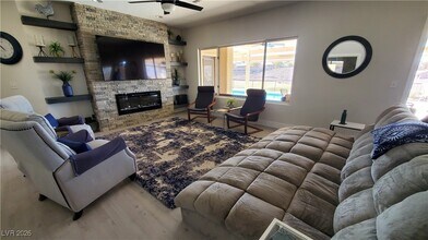 2106 Dipinto Ave in Henderson, NV - Building Photo - Building Photo