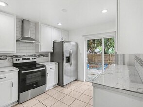 7102 Harbor Heights Cir in Orlando, FL - Building Photo - Building Photo