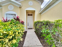 3248 Whooping Crane Run in Kissimmee, FL - Foto de edificio - Building Photo