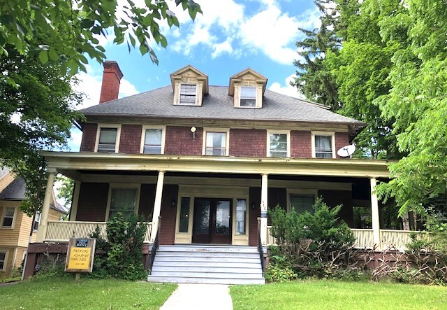 506 E Seneca St in Ithaca, NY - Building Photo