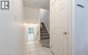 1248 Guelph Line in Burlington, ON - Building Photo - Building Photo