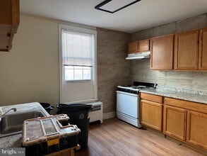 7204 Ogontz Ave in Philadelphia, PA - Building Photo - Building Photo