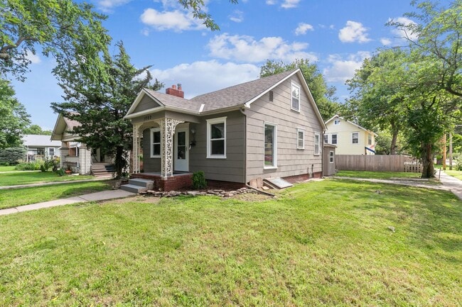 1002 N Coolidge Ave in Wichita, KS - Building Photo - Building Photo