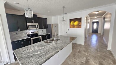 965 Newton Cir in Rockledge, FL - Building Photo - Building Photo