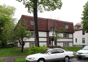 1108 8th St SE Apartments