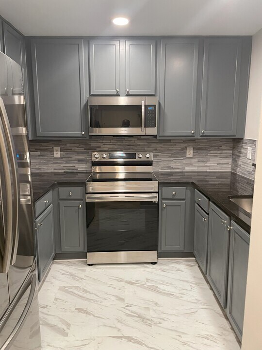 3650 Ashford Dunwoody Rd NE, Unit 615 in Brookhaven, GA - Building Photo
