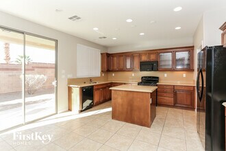 9409 Hillside View Ct in Las Vegas, NV - Building Photo - Building Photo