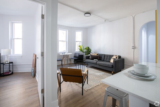 1347 W Estes Ave in Chicago, IL - Building Photo - Building Photo