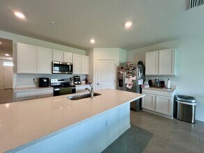3505 Thistle Bank Ct in Plant City, FL - Building Photo - Building Photo