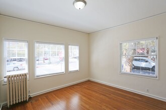 5627 Telegraph Ave in Oakland, CA - Building Photo - Building Photo