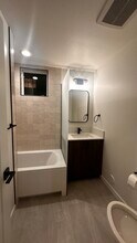 9027 13th Ave NW in Seattle, WA - Building Photo - Building Photo