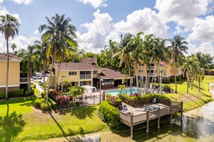 Lakeridge at the Moors in Hialeah, FL - Building Photo