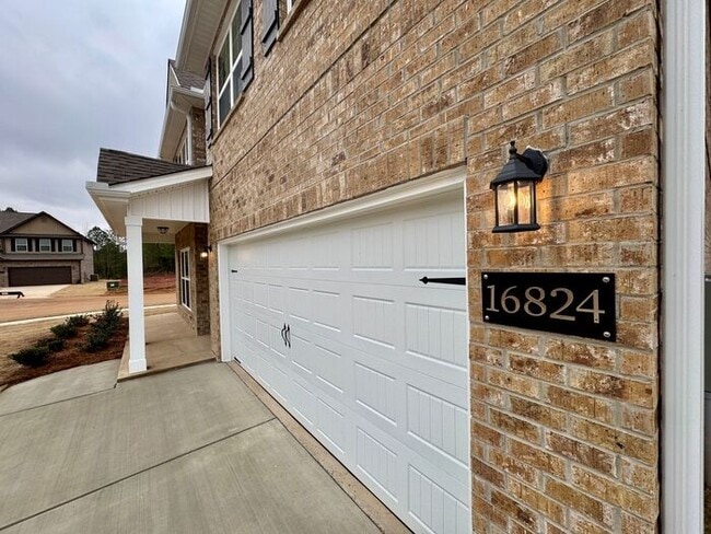 16824 Demi Dr in Athens, AL - Building Photo - Building Photo