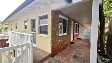 283-285 Neptune Ave in Encinitas, CA - Building Photo - Building Photo