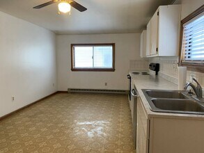 144 Vley Rd in Scotia, NY - Building Photo - Building Photo