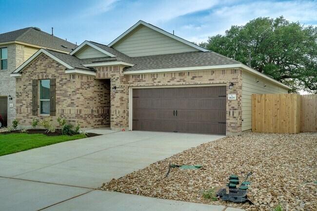 property at 1625 Garlock Dr