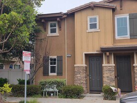 3603 Dunkirk Dr in Oxnard, CA - Building Photo