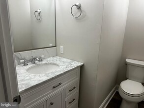 18 Dundee Mews in Media, PA - Building Photo - Building Photo