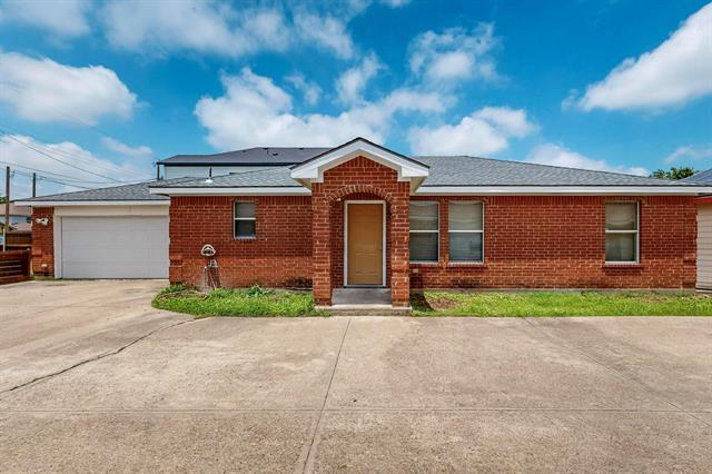 13729 Biggs St in Dallas, TX - Building Photo
