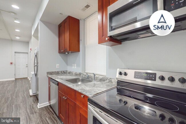 property at 2202 Maryland Ave